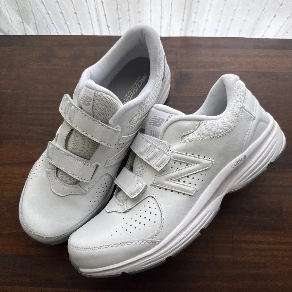 Sz 8.5 New Balance™ 411 v2 Leather Hook & Loop Walker 'Triple White' WW411HW2